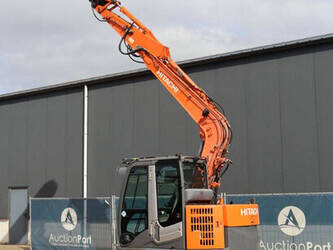 2010-hitachi-zx85us-3-1436907-46268698