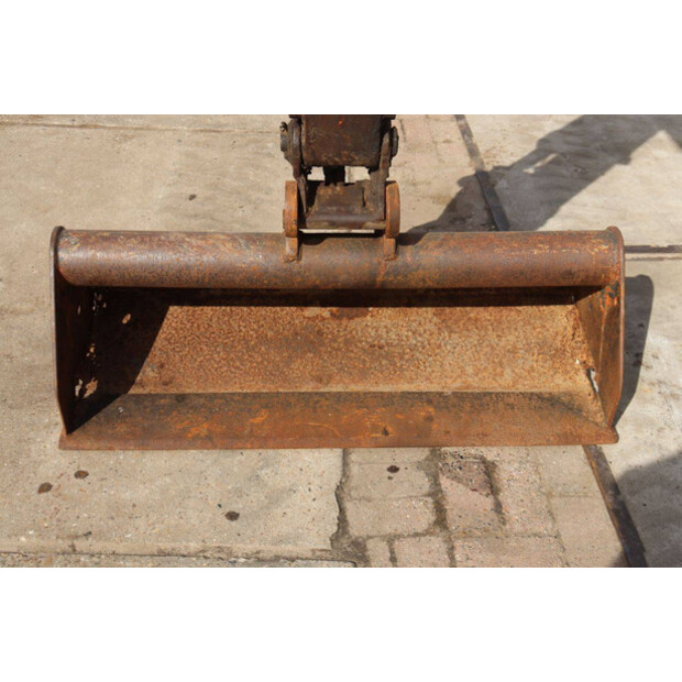 1993 Atlas R804-46268715