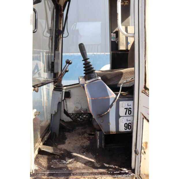 1993 Atlas R804-46268729