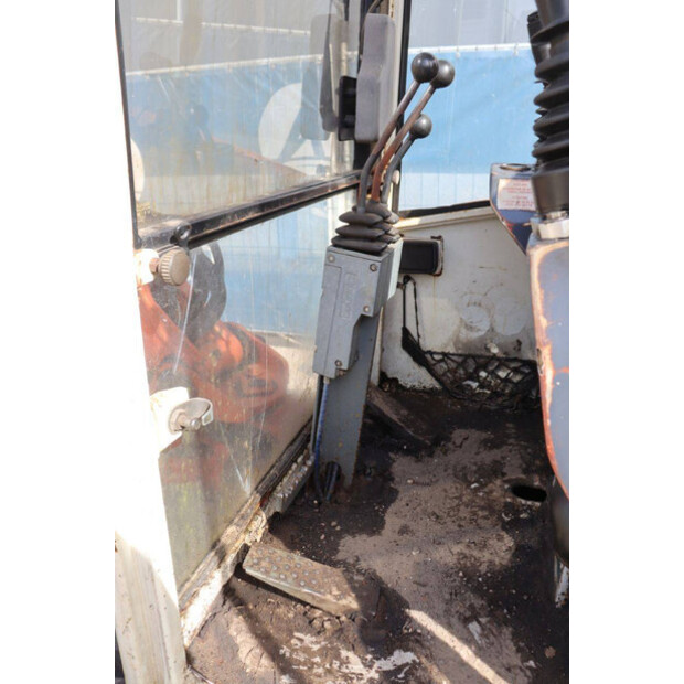 1993 Atlas R804-46268731