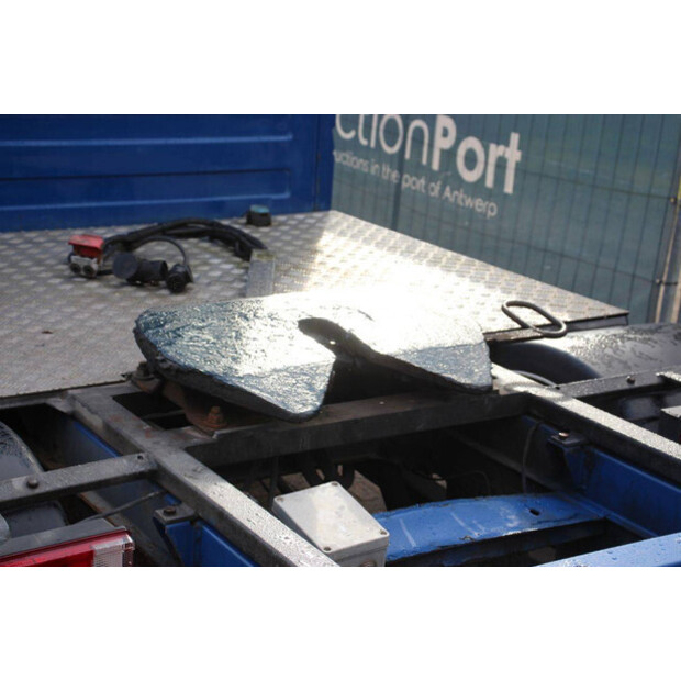 2003 Mercedes-Benz 904.6-46268780