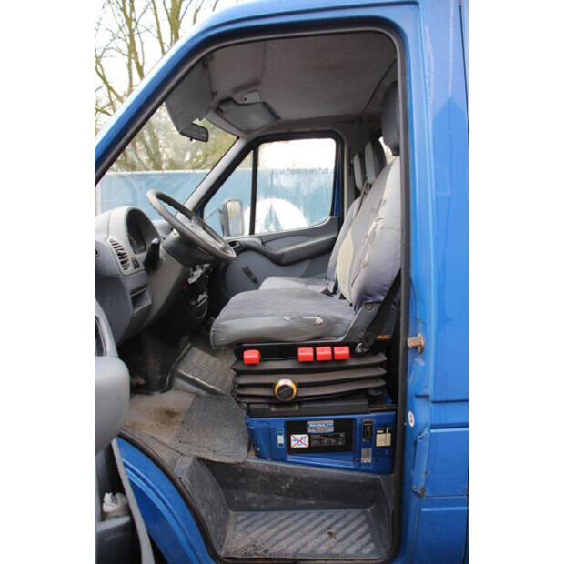 2003 Mercedes-Benz 904.6-46268789