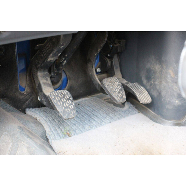 2003 Mercedes-Benz 904.6-46268795