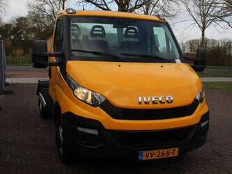 2016-iveco-daily-40c17-1436912-46268836