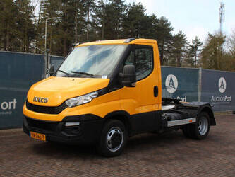 2016-iveco-daily-40c17-1436912-46268838