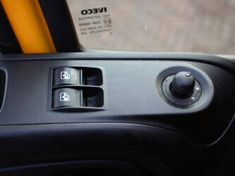 2016-iveco-daily-40c17-1436912-46268856