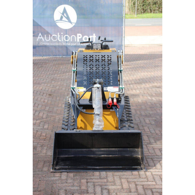 2025 LH T360-46268881