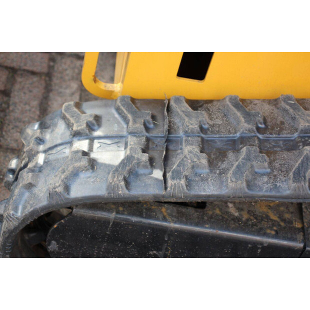 2025 LH T360-46268887