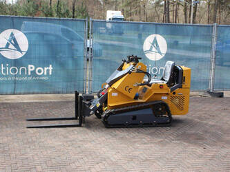 صورة ل شيولات مجنزرة 2025 Qingdao CS480