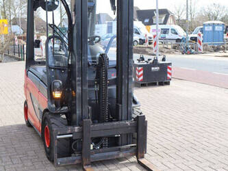 2017-linde-e25r-01-46268995