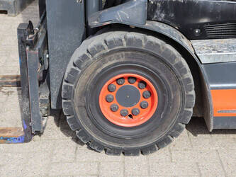 2017-linde-e25r-01-46269003