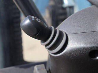 2017-linde-e25r-01-46269012