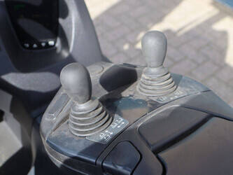 2017-linde-e25r-01-46269016