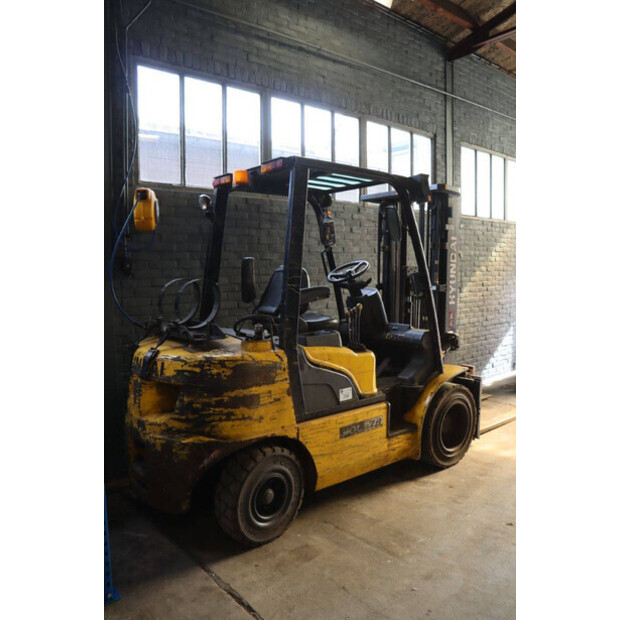 2013 Hyundai 30L-7A-46269062