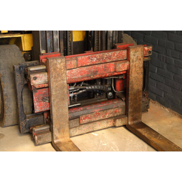 2013 Hyundai 30L-7A-46269066