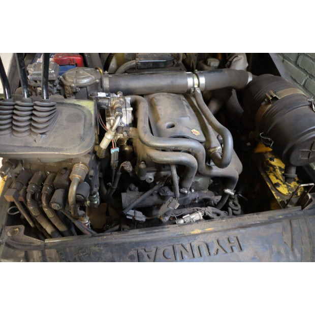 2013 Hyundai 30L-7A-46269076