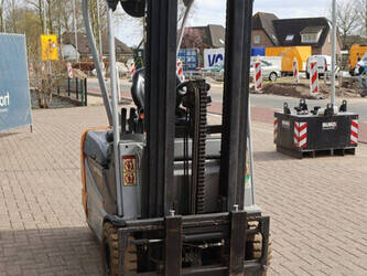 2010-still-rx50-15-1436920-46269084