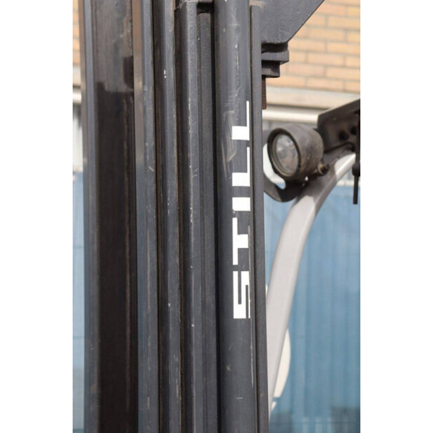 2010 Still RX50-15-46269089