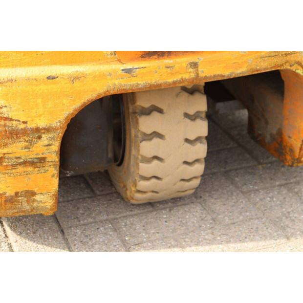 2010 Still RX50-15-46269093