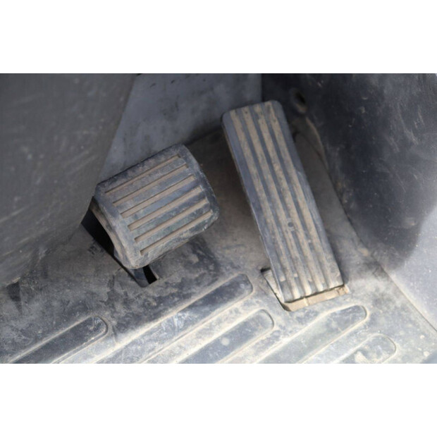 2010 Still RX50-15-46269099