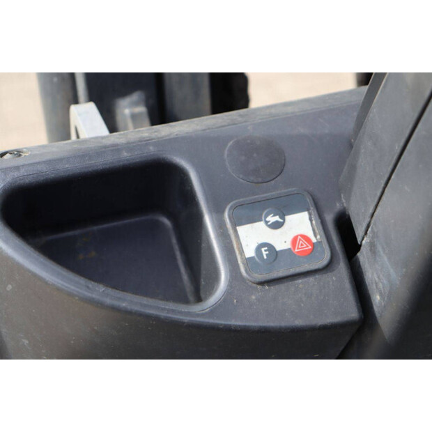 2010 Still RX50-15-46269100