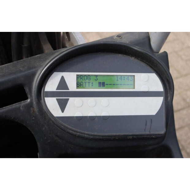 2010 Still RX50-15-46269103