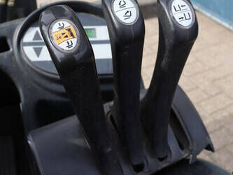 2010-still-rx50-15-1436920-46269104