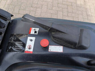 2010-still-rx50-15-1436920-46269105