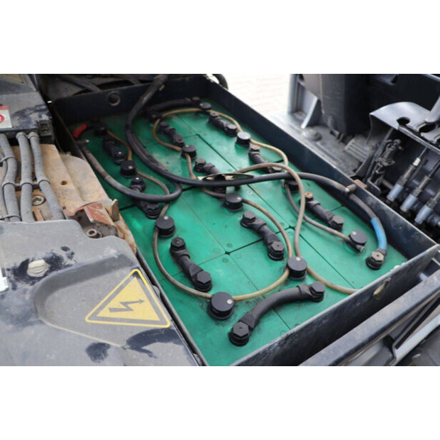 2010 Still RX50-15-46269108