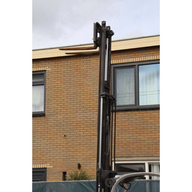 2010 Still RX50-15-46269112