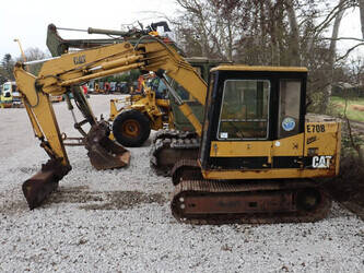 caterpillar-e70b-1436937-46269549