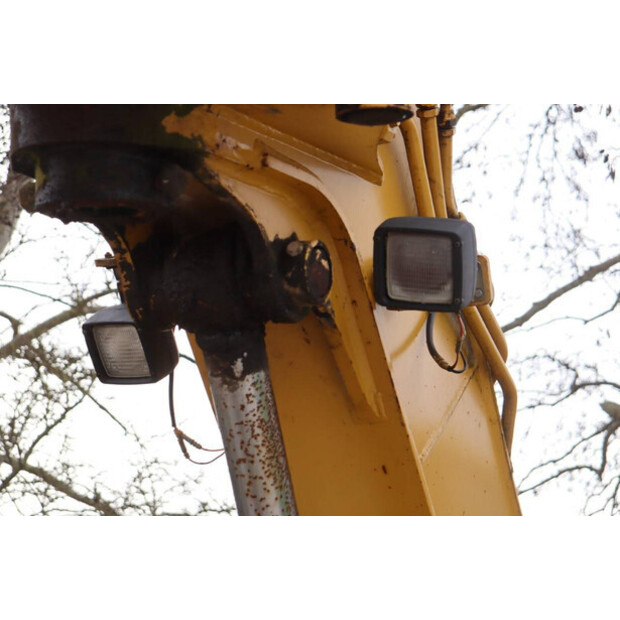 Caterpillar E70B-46269558