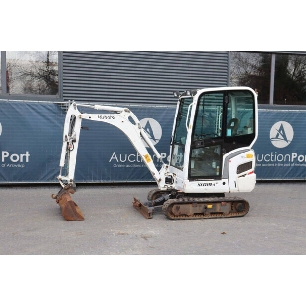 2015 كوبوتا KX019-4-46269683