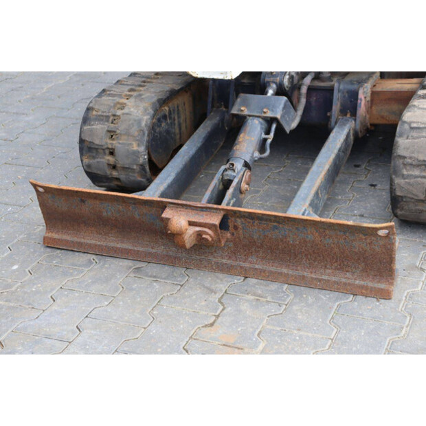 2015 كوبوتا KX019-4-46269695