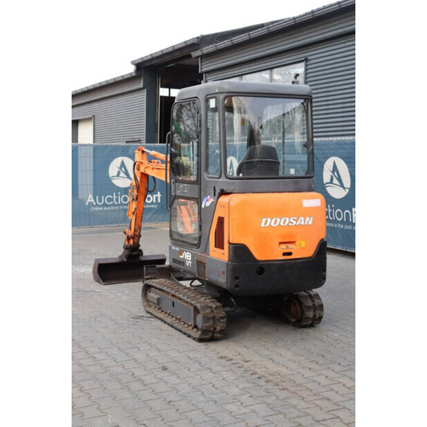 دووسان D18 VT-46269714