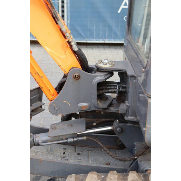 دووسان D18 VT-46269723