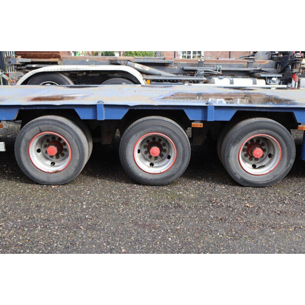 1981 بولتويس T24L-46270073