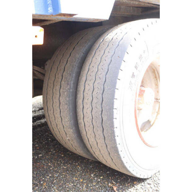 1981 بولتويس T24L-46270077