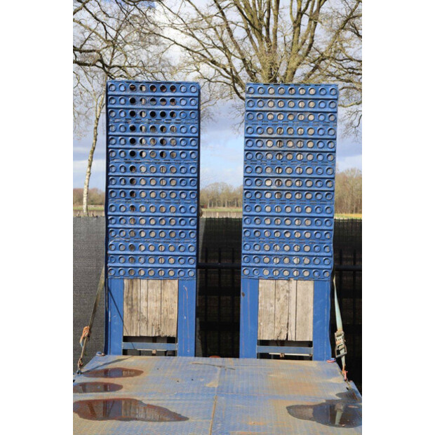 1981 بولتويس T24L-46270083