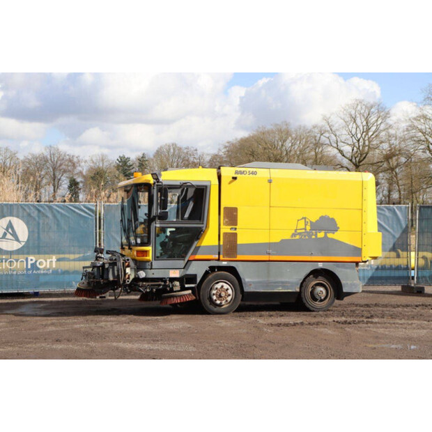 2004 رافو 540-46270084