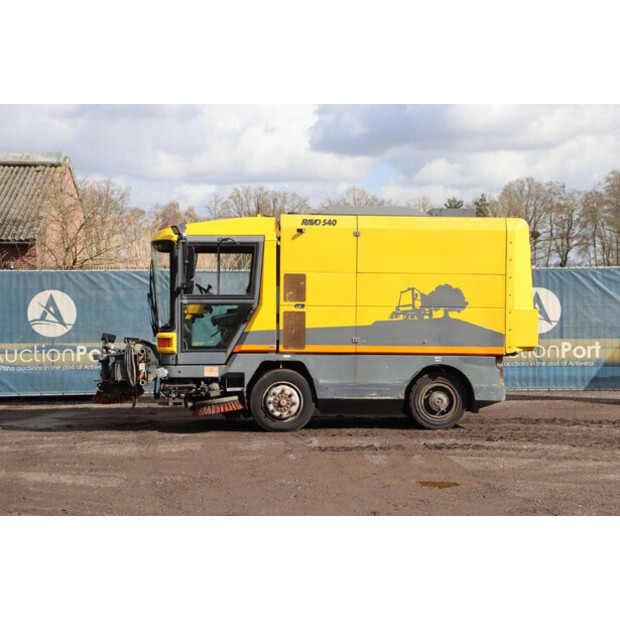 2004 رافو 540-46270085