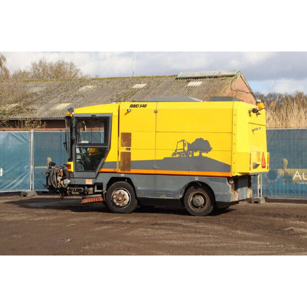 2004 رافو 540-46270086