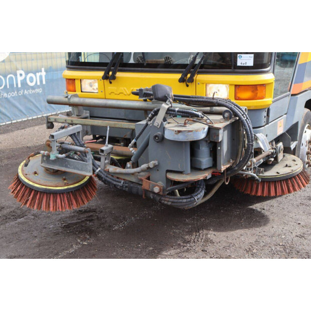 2004 رافو 540-46270092