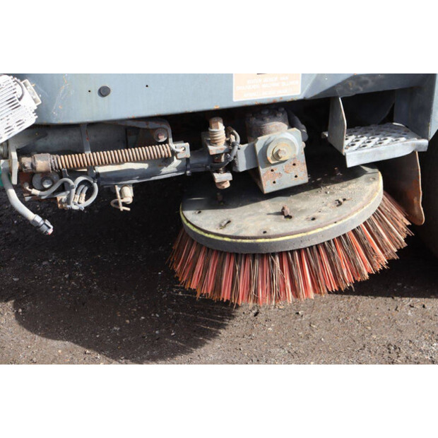 2004 رافو 540-46270093