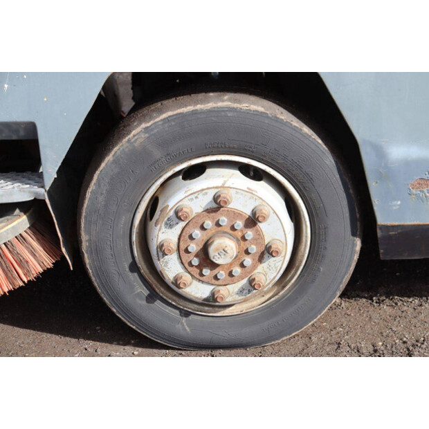 2004 رافو 540-46270094