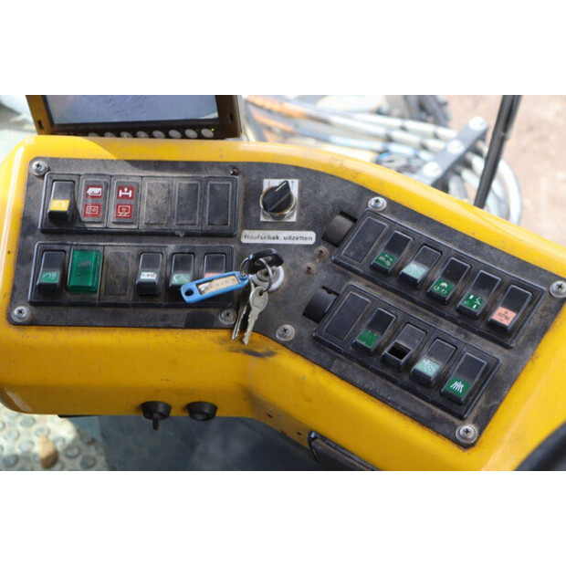 2004 رافو 540-46270115