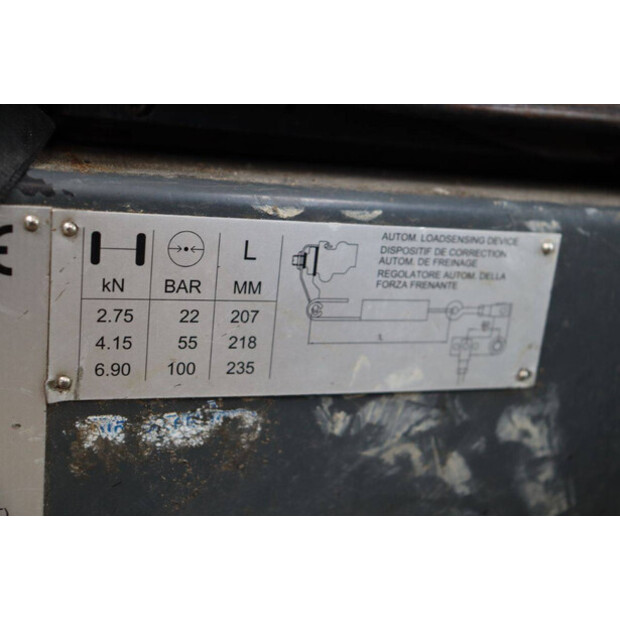 2004 رافو 540-46270124