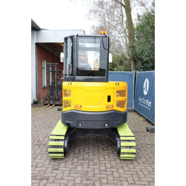 2025 Landward XT35U-46270129