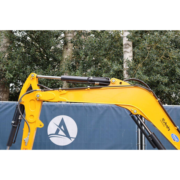 2025 Landward XT35U-46270136