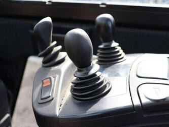 2018-linde-h25t-02-1436960-46270275